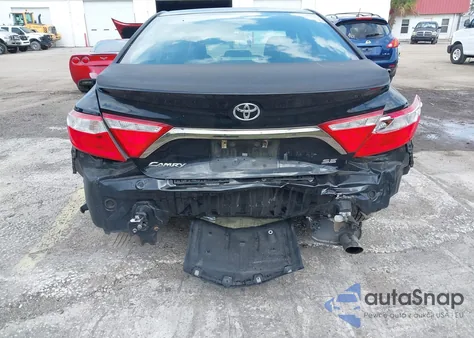 2017 Toyota Camry Se z USA, uszkodzony, nr VIN 4T1BF1FK3HU814326
